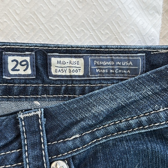 Miss Me Mid-Rise Easy Boot Jeans - Picture 6 of 8